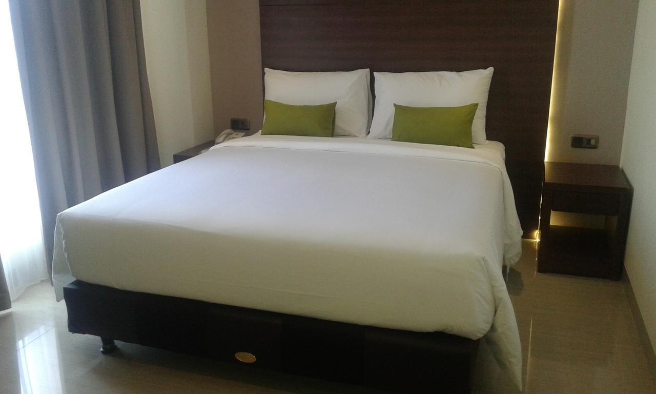 Green Eden Hotel Manado Exterior foto