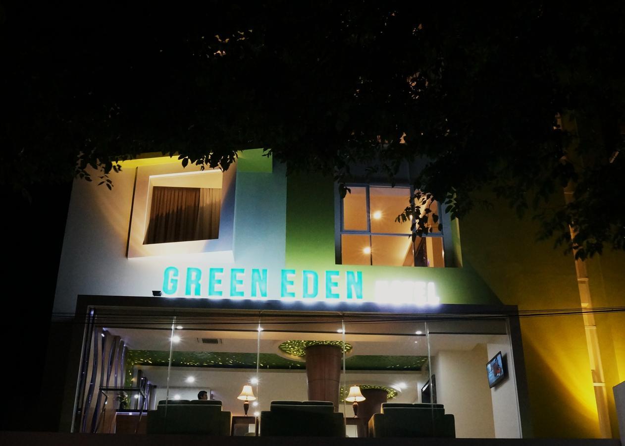 Green Eden Hotel Manado Exterior foto